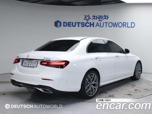 Mercedes-Benz E-Class 2023 — Фото 1/20