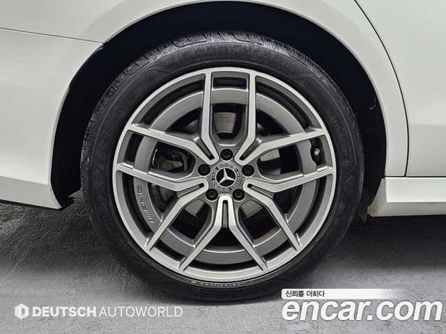 Mercedes-Benz E-Class 2023 — Фото 4/20