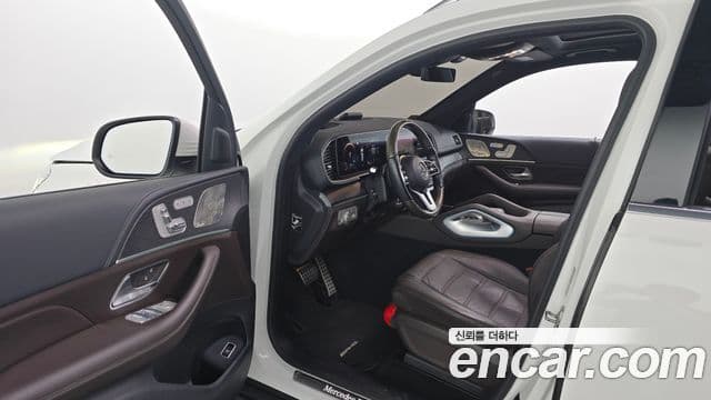 Mercedes-Benz GLS-Class 2022 — Фото 10/20