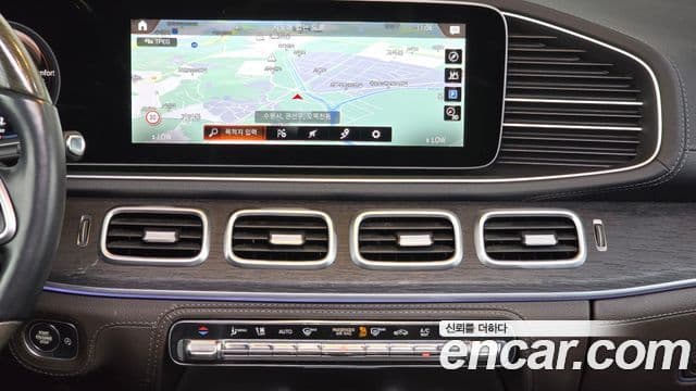 Mercedes-Benz GLS-Class 2022 — Фото 13/20