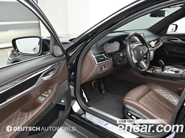 BMW 7 Series 2021 — Şəkil 10/20