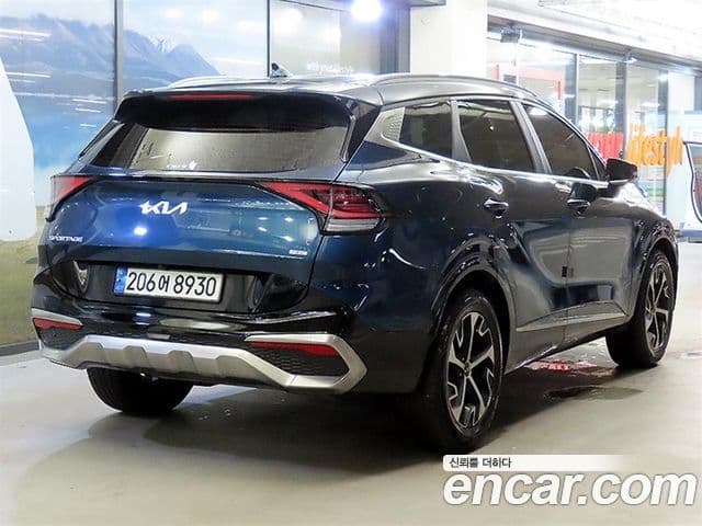 Kia Sportage 2021 — ფოტო 7/20