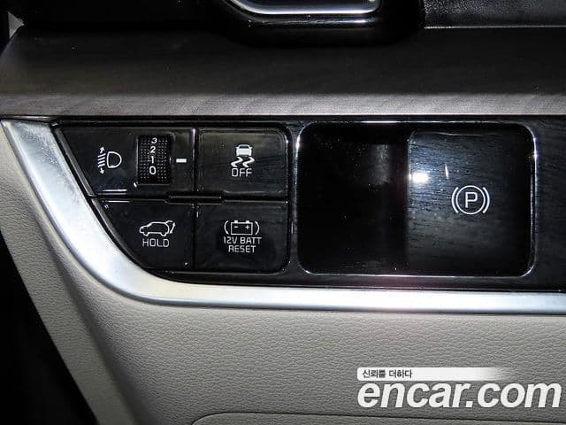 Kia Sportage 2021 — ფოტო 19/20