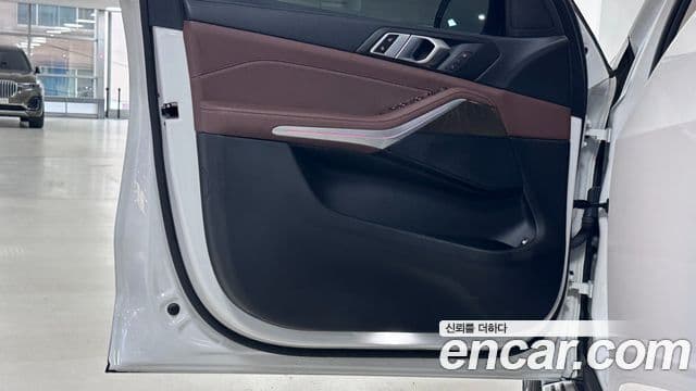 BMW X5 2021 — Şəkil 13/20