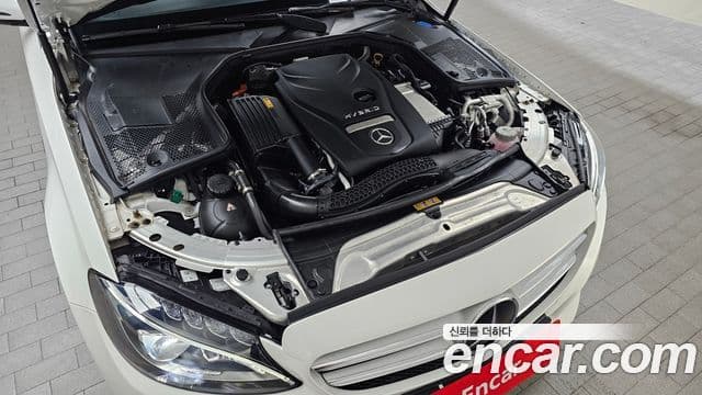 Mercedes-Benz C-Class 2018 — Фото 6/20