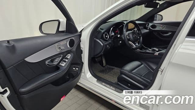 Mercedes-Benz C-Class 2018 — Фото 10/20