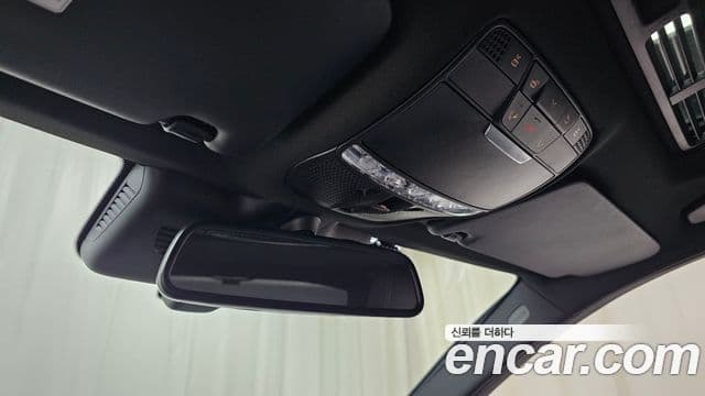 Mercedes-Benz C-Class 2018 — Фото 18/20