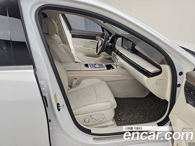 Genesis G90 2023 — Photo 14/20
