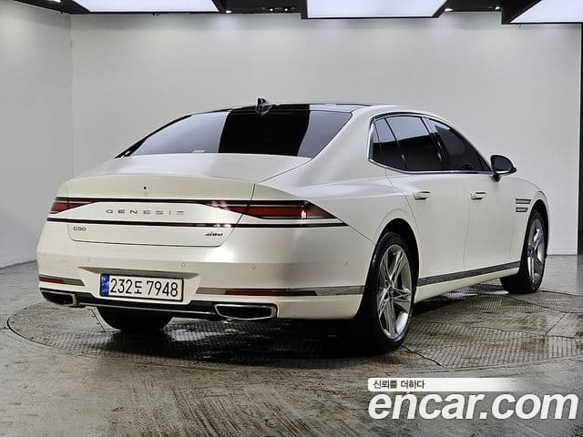 Genesis G90 2023 — Şəkil 2/18