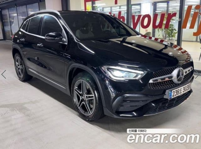 Mercedes-Benz GLA-Class 2020 — ფოტო 1/20