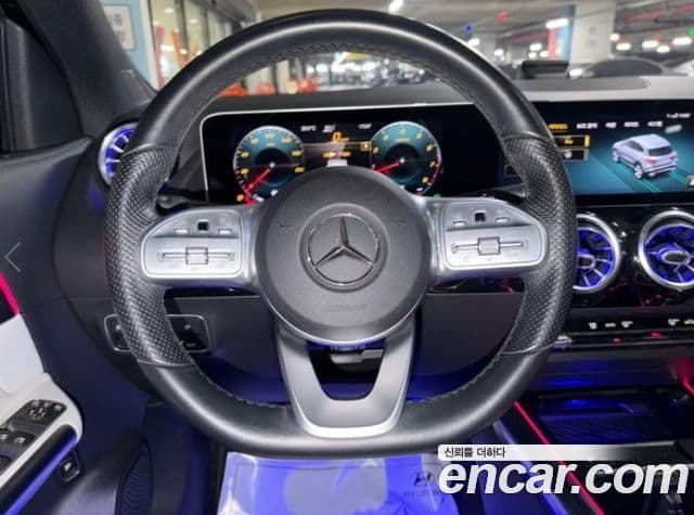 Mercedes-Benz GLA-Class 2020 — ფოტო 6/20