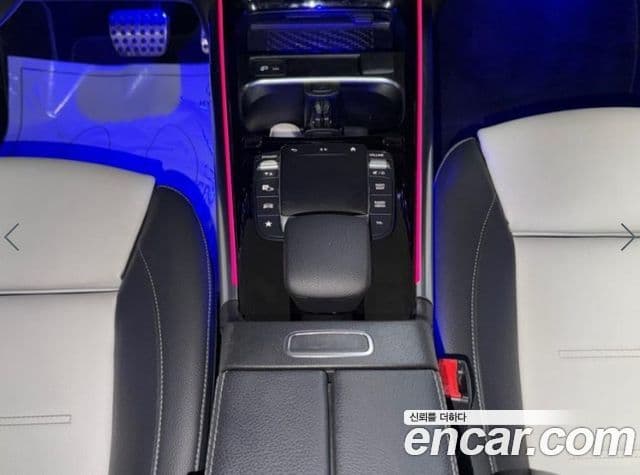 Mercedes-Benz GLA-Class 2020 — ფოტო 11/20