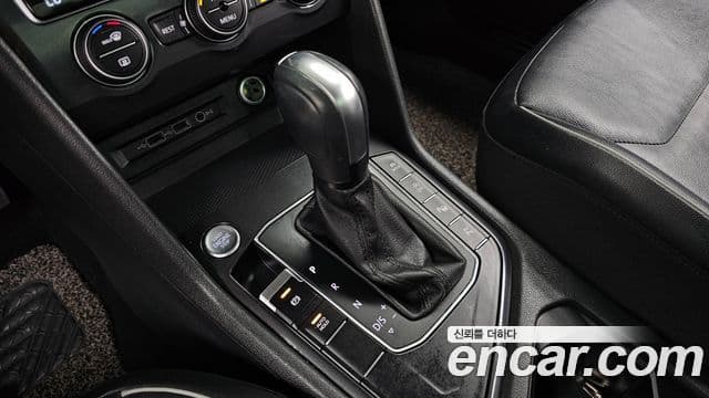 Volkswagen Tiguan Allspace 2020 — Şəkil 36/39