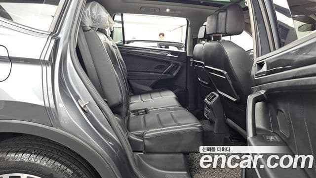 Volkswagen Tiguan Allspace 2020 — Şəkil 10/39