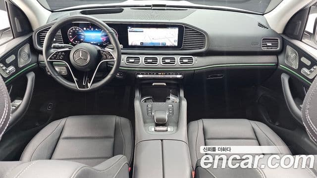 Mercedes-Benz GLE-Class 2025 — Photo 24/34