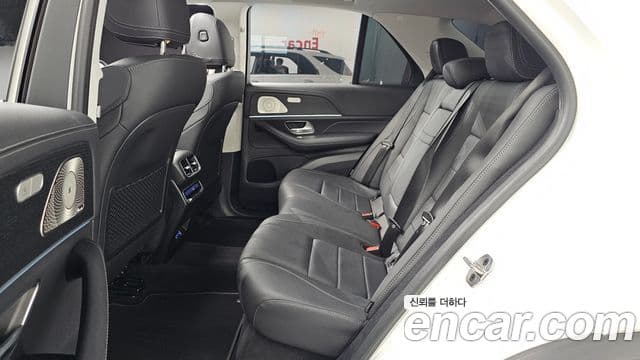 Mercedes-Benz GLE-Class 2025 — Photo 18/34