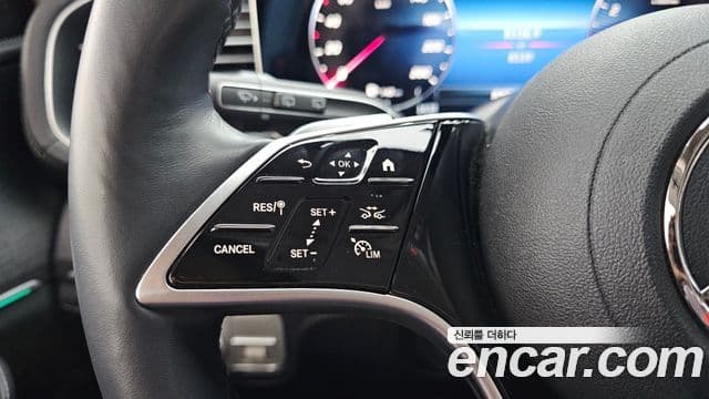 Mercedes-Benz GLE-Class 2025 — Photo 7/34
