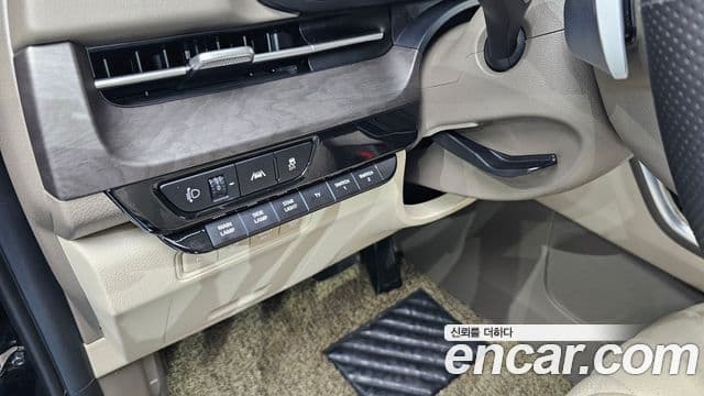Kia Carnival 2022 — Şəkil 15/20