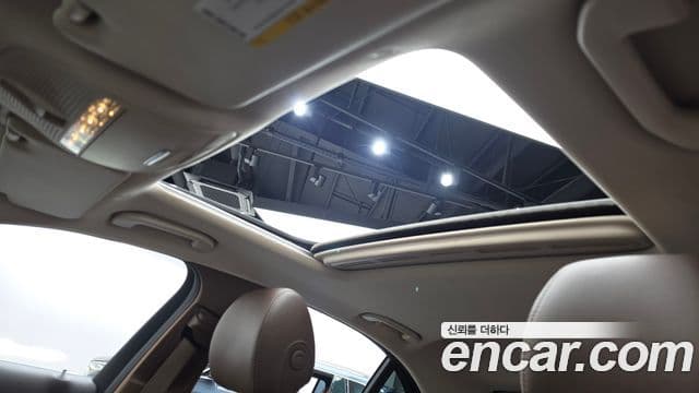 Mercedes-Benz E-Class 2019 — Фото 15/20