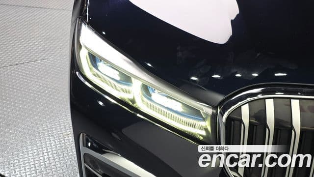 BMW 7 Series 2021 — Şəkil 12/35