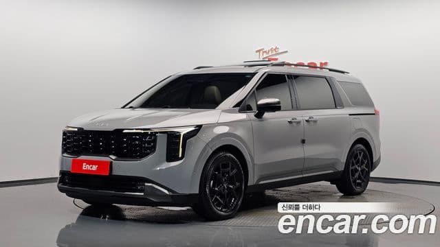 Kia Carnival 2025 — Фото 1/20