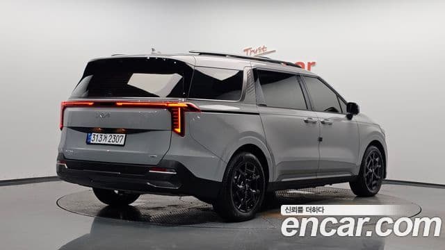 Kia Carnival 2025 — Фото 2/20