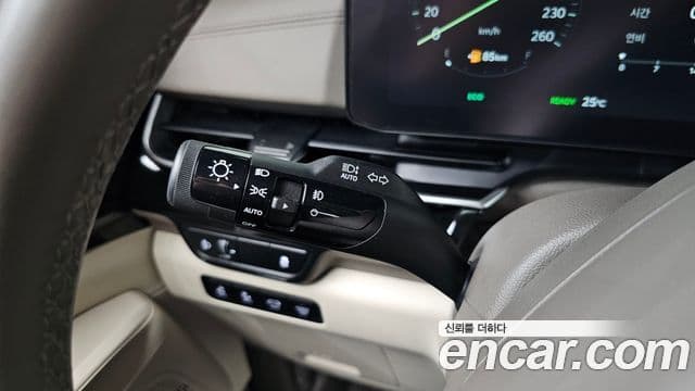 Kia Carnival 2025 — Фото 15/20