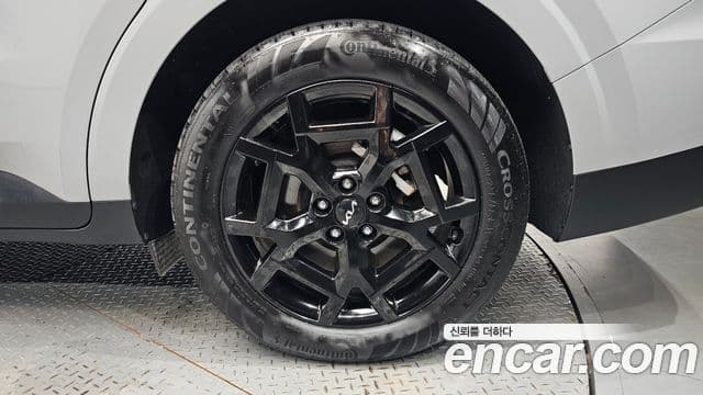 Kia Carnival 2025 — Photo 21/35
