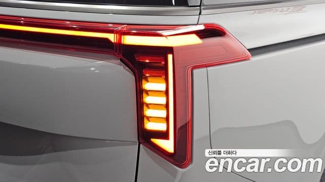 Kia Carnival 2025 — Photo 24/35