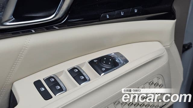 Kia Carnival 2025 — Photo 29/35