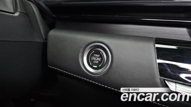 Cadillac Escalade 2021 — ფოტო 19/40
