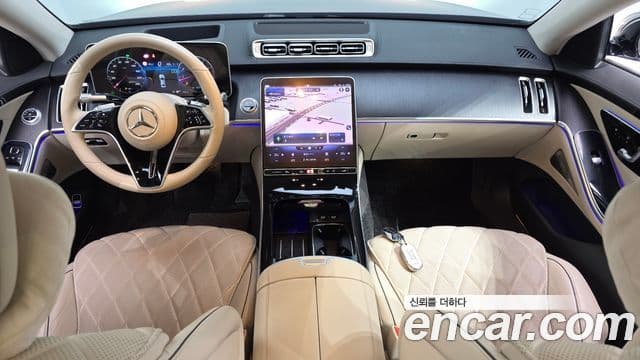 Mercedes-Benz S-Class 2022 — Photo 10/33