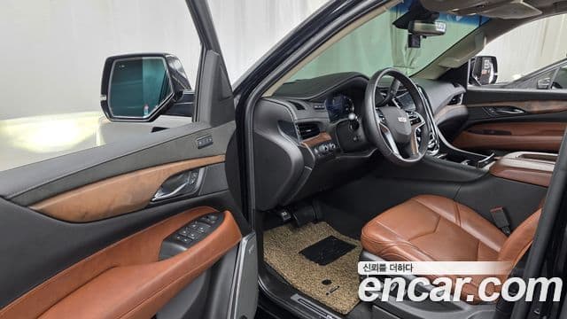 Cadillac Escalade 2018 — Photo 18/20