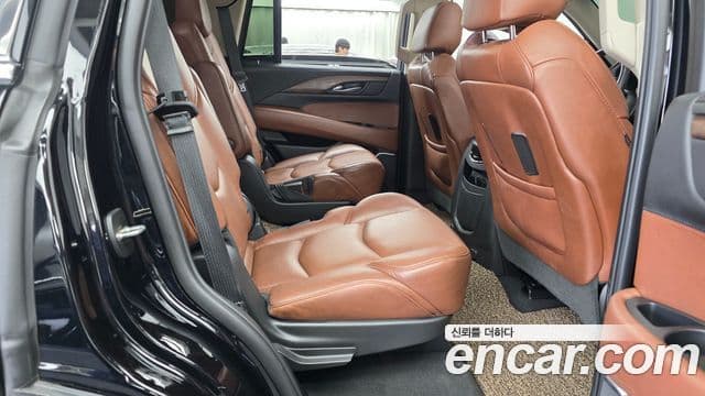 Cadillac Escalade 2018 — Photo 3/20