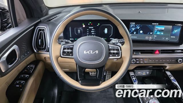 Kia Sorento 2024 — Фото 15/20