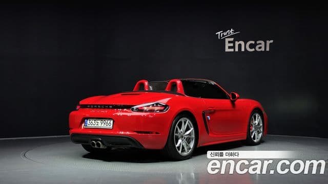 Porsche 718 Boxster 2020 — Фото 2/20