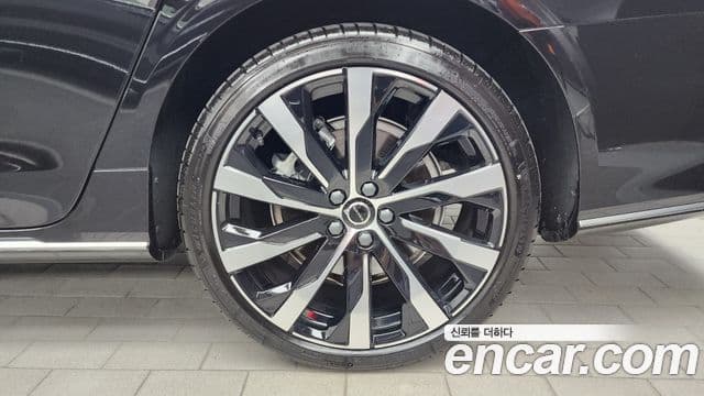 Volvo S90 2026 — Şəkil 29/33