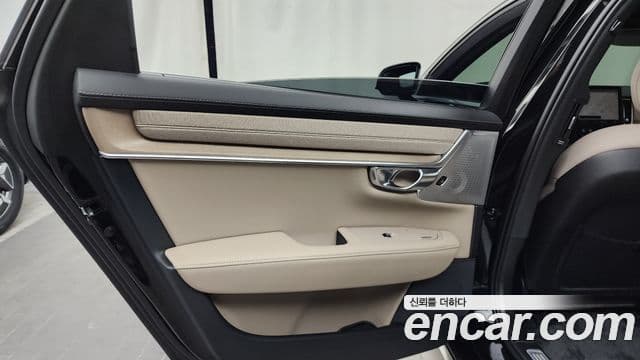 Volvo S90 2026 — Şəkil 33/33