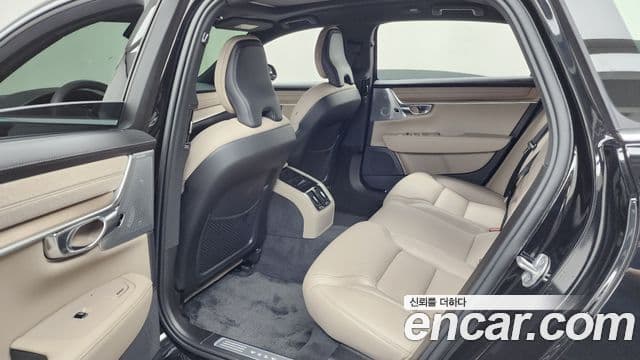 Volvo S90 2026 — Şəkil 23/33