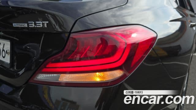 Genesis G70 2018 — Photo 22/32