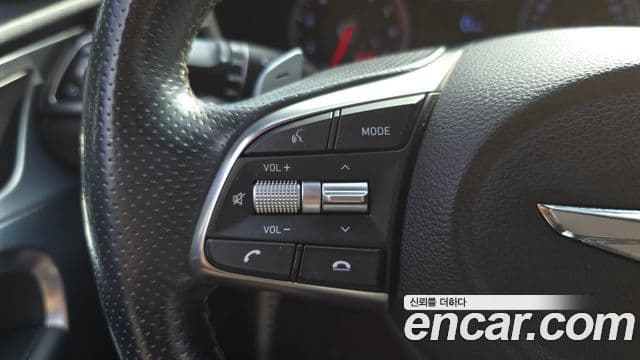 Genesis G70 2018 — Photo 8/32