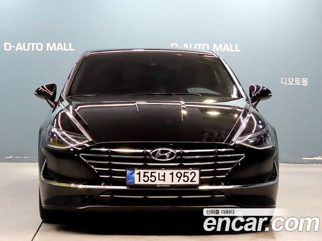 Hyundai Sonata 2021 — Фото 2/20