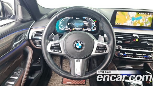 BMW 5 Series 2020 — Фото 13/20