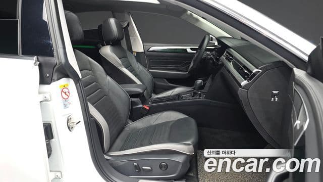 Volkswagen Arteon 2022 — Photo 10/20