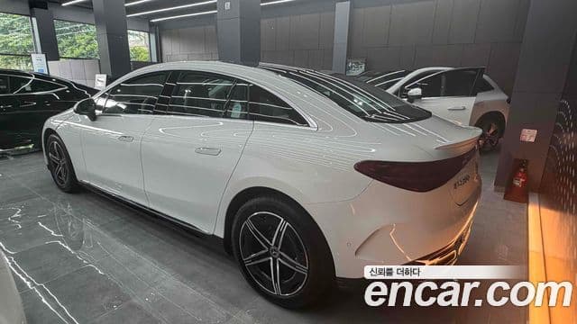 Mercedes-Benz EQE 2024 — ფოტო 3/14
