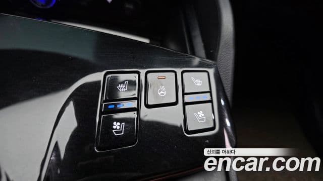 Kia Sportage 2023 — Фото 17/20