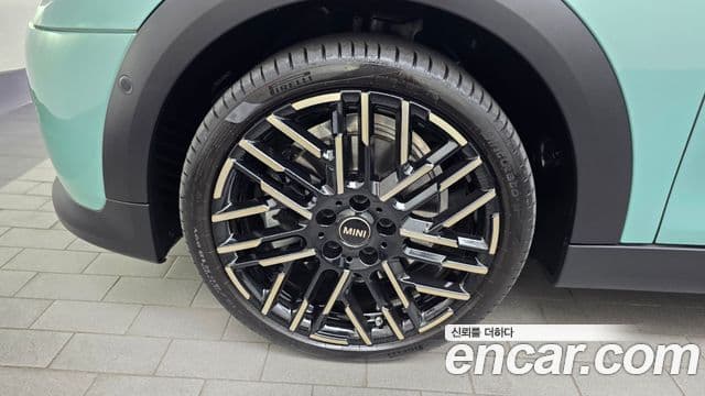 Mini Cooper S 2025 — ფოტო 5/20