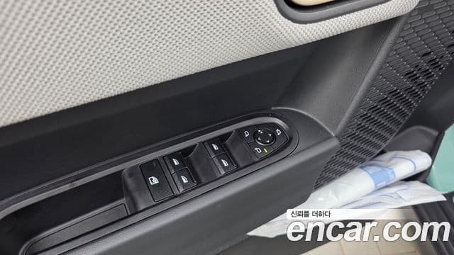 Mini Cooper S 2025 — Photo 30/30