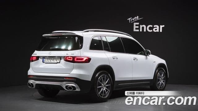 Mercedes-Benz GLB-Class 2023 — Фото 2/20