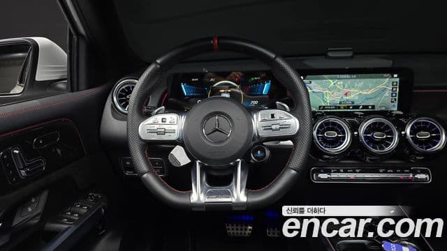 Mercedes-Benz GLB-Class 2023 — Фото 12/20
